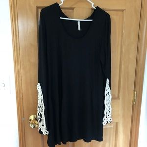 Black and white tunic